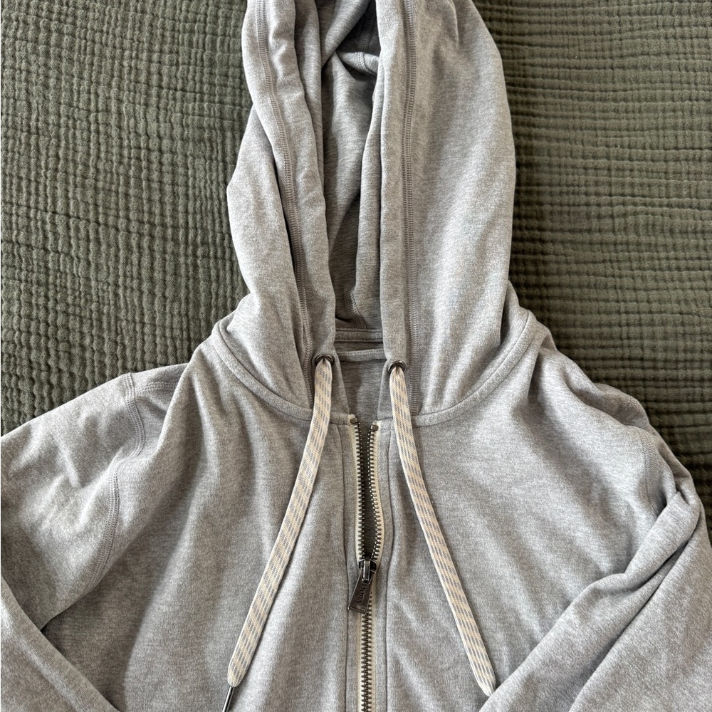 Vuori Halo Performance Hoodie 2.0 - Picture 3 of 4